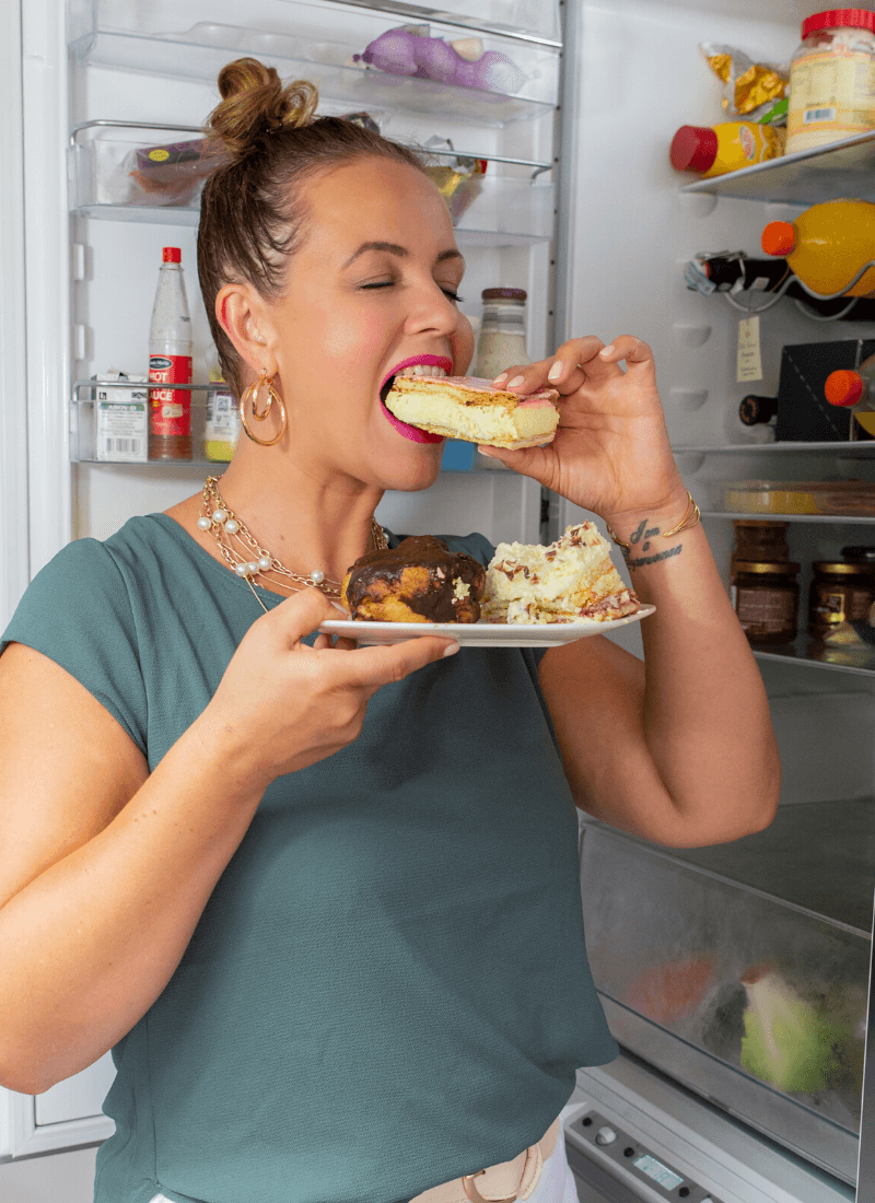 Wat is een eetbui - als je stiekem uit de koelkast eet